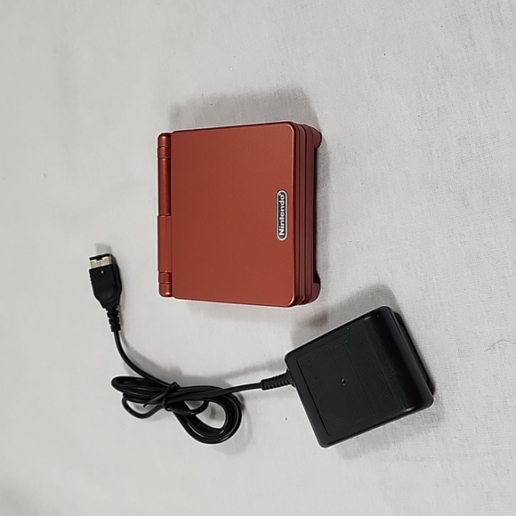 Red Nintendo Gameboy advance sp- Custom - Picture 7 of 7